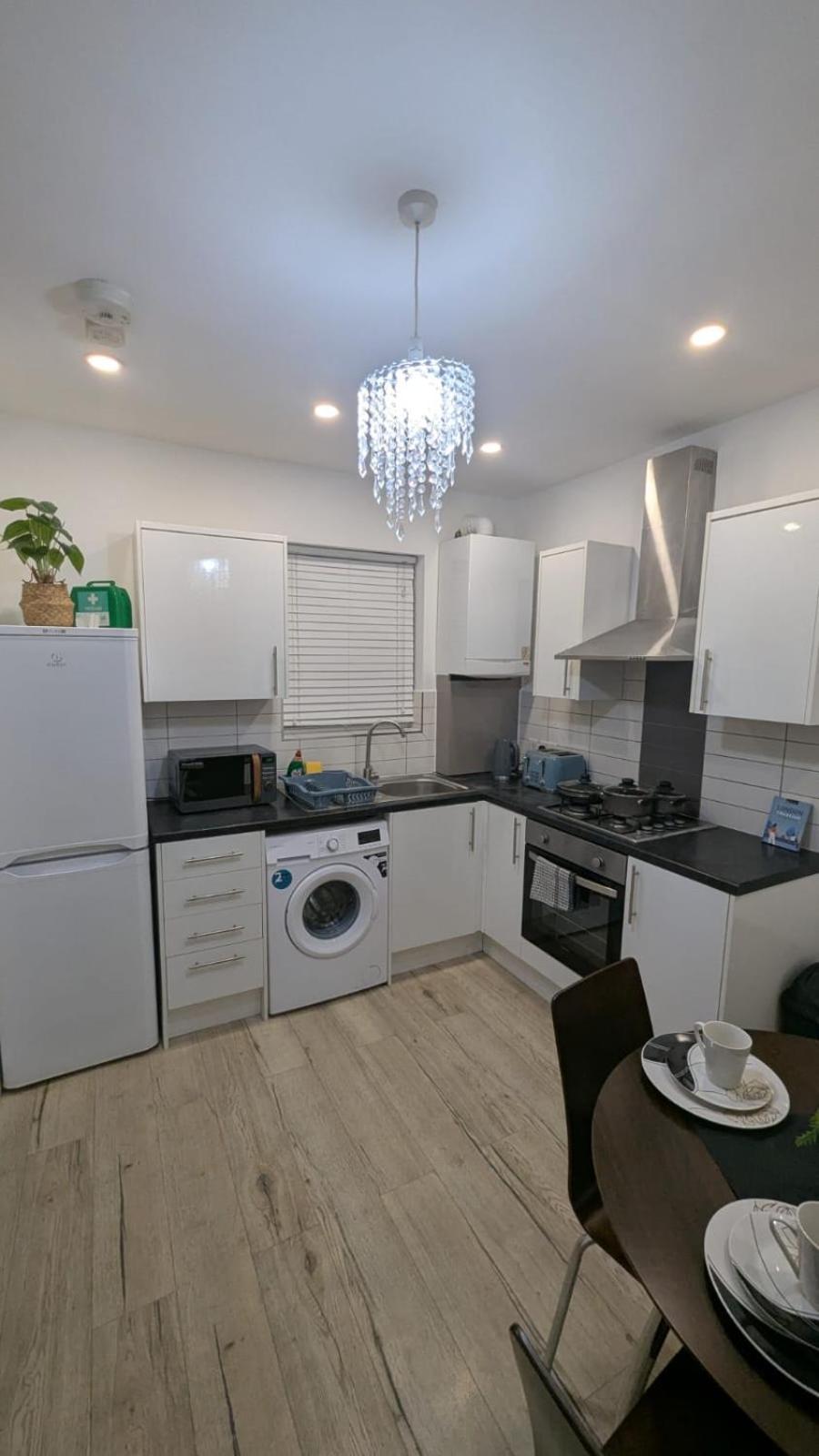 Delightful 2 Bed Ground Floor East By Rebby Sleeps 4 Near Canning Town Station Appartamento Londra